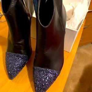 1618 Italian Black/Blue NWT